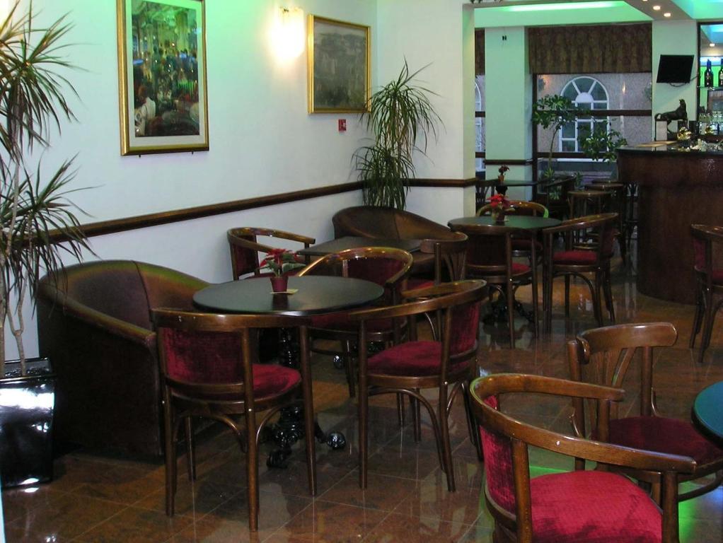 Kings Paget Hotel West Drayton  Eksteriør bilde