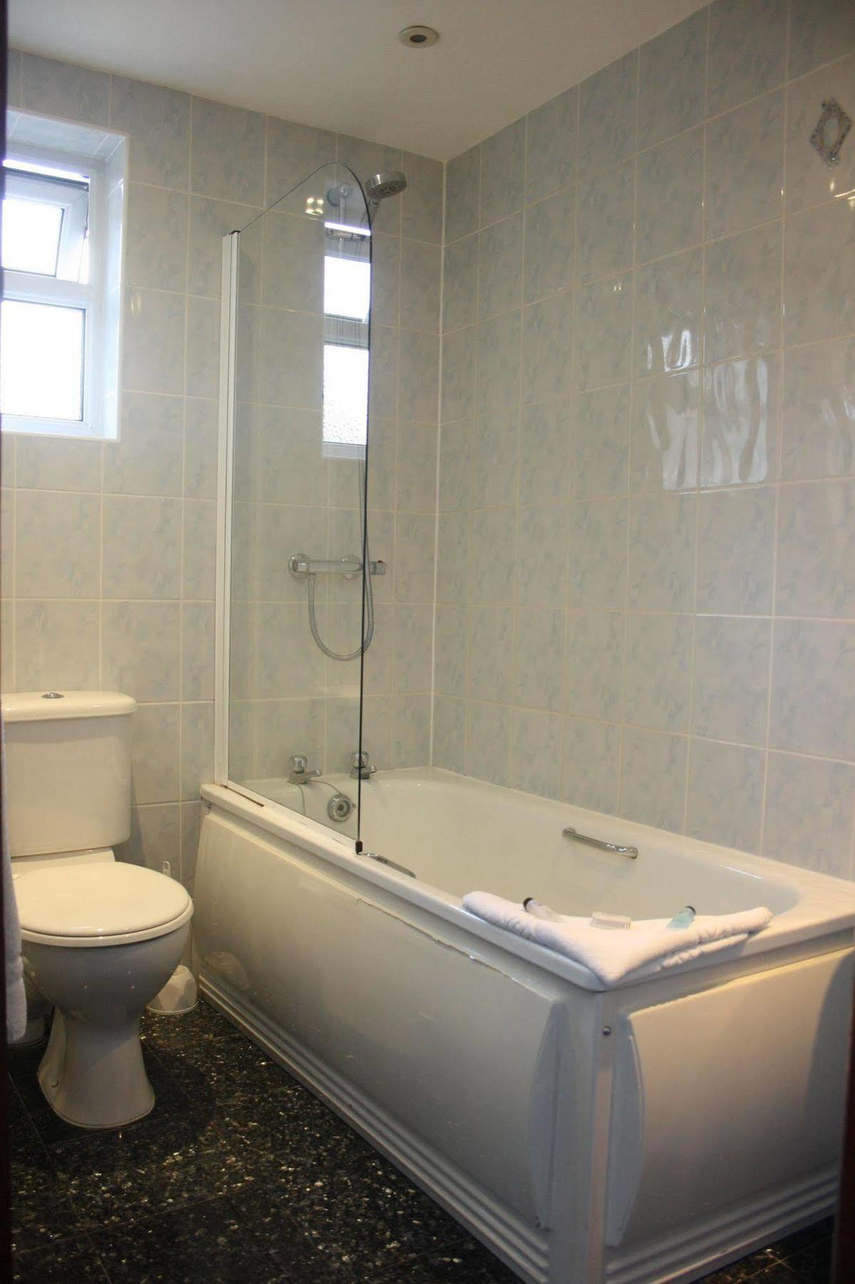 Kings Paget Hotel West Drayton  Eksteriør bilde