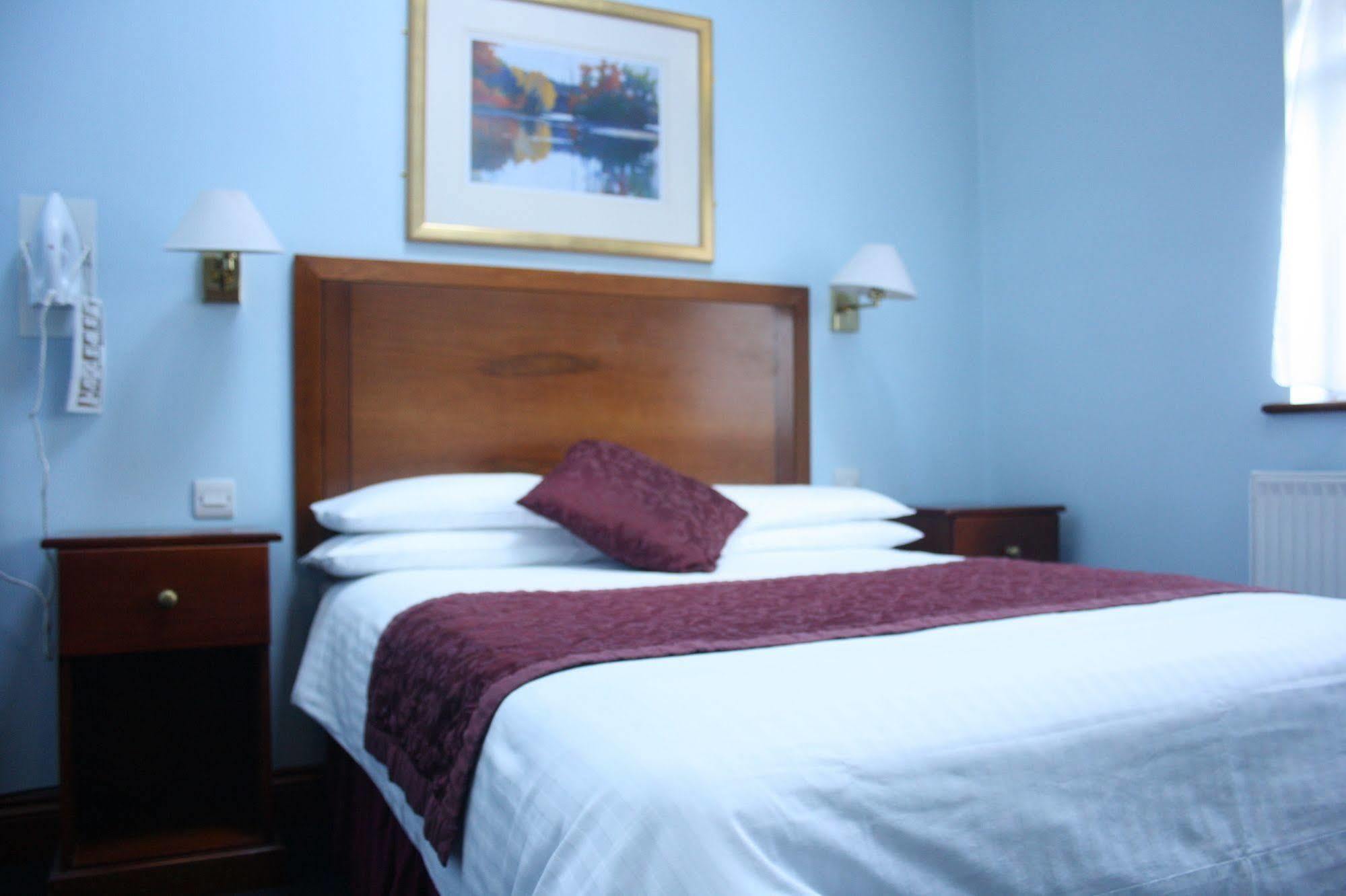 Kings Paget Hotel West Drayton  Eksteriør bilde