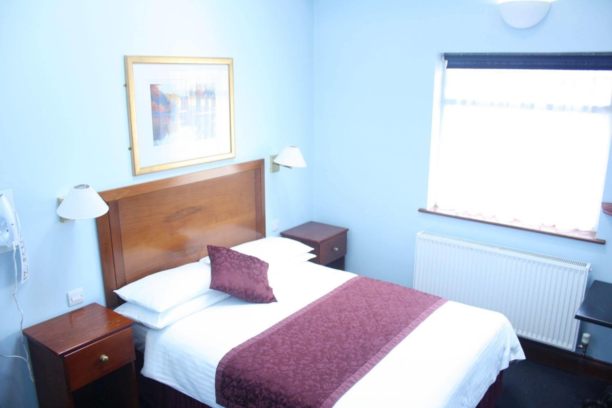 Kings Paget Hotel West Drayton  Eksteriør bilde