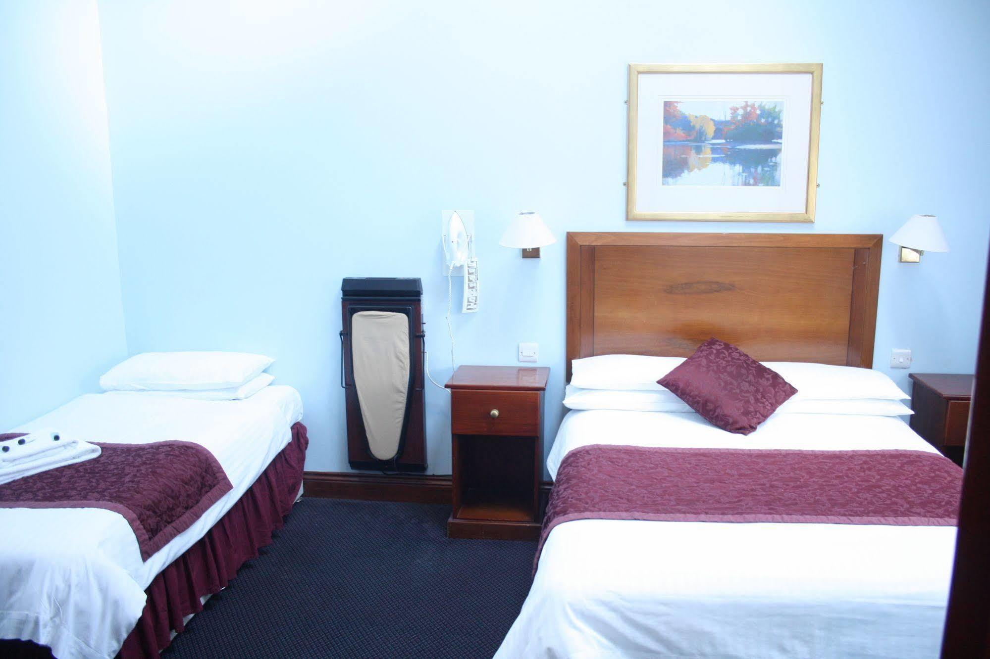 Kings Paget Hotel West Drayton  Eksteriør bilde
