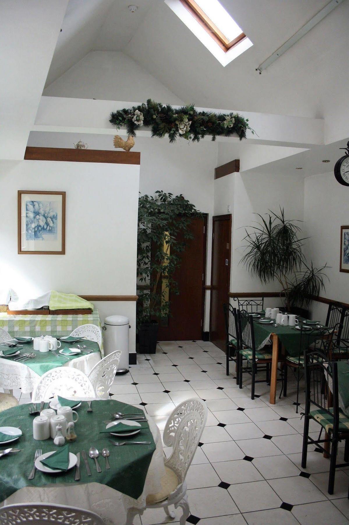 Kings Paget Hotel West Drayton  Eksteriør bilde