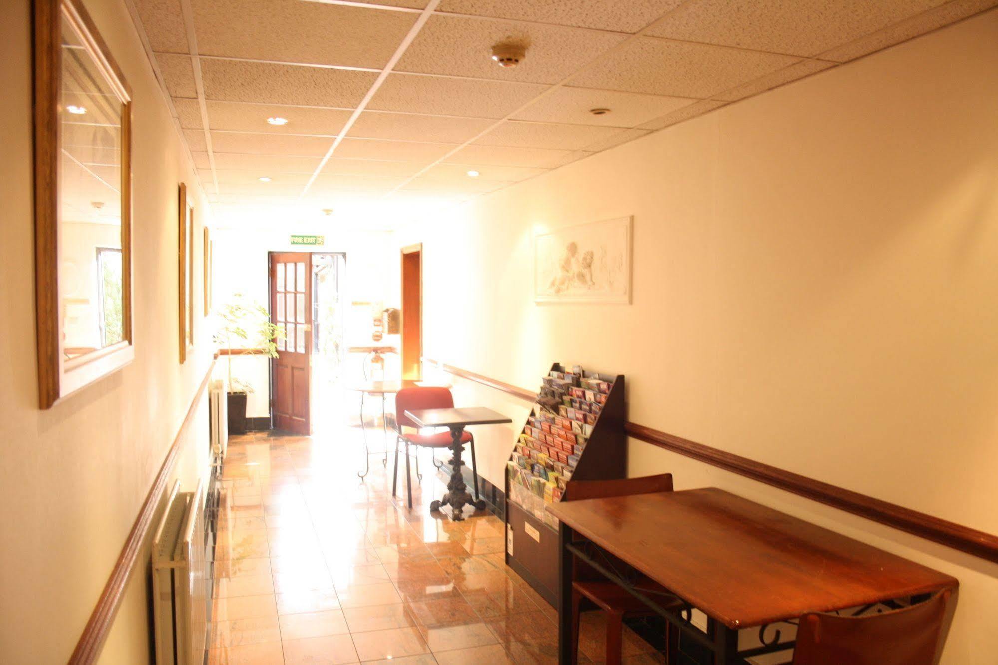Kings Paget Hotel West Drayton  Eksteriør bilde
