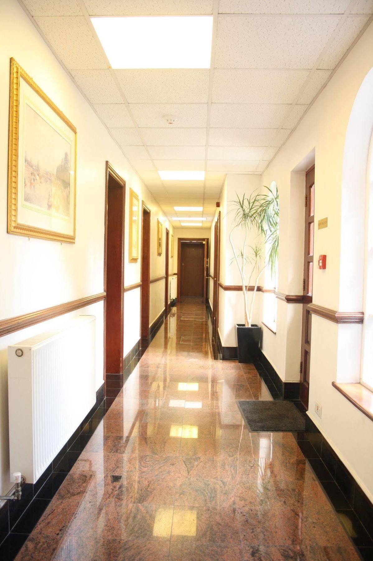 Kings Paget Hotel West Drayton  Eksteriør bilde